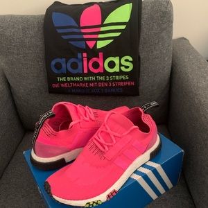 Men’s adidas shoes & shirt